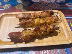 -乡村馕坑肉·烧烤·新疆菜·本地人更爱吃(阿勒泰首店)