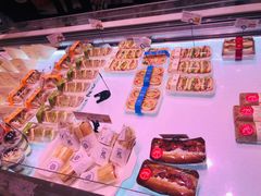 -巴黎贝甜(大宁国际商业广场店)