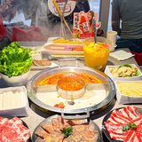 拾岁的每一道菜都很新鲜。量大实惠，团个双人餐三个人都够