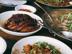 粉蒸肥肠-小杨翘脚牛肉
