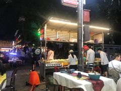 -刘姐啤酒鱼民族演艺餐厅(西街总店)