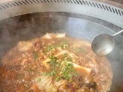 -关东情铁锅炖(迎春大街店)