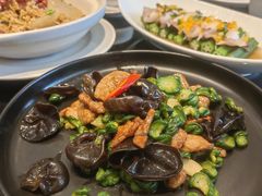 小脆瓜炒雪花猪肉-闽和南(深圳万象城店)