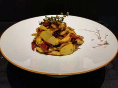 -大理实力希尔顿酒店御璽中餐厅YUXI – CHINESE RESTAURANT