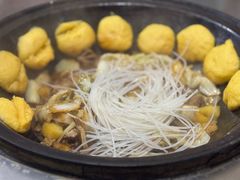 -粘豆包柴火铁锅炖
