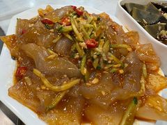 -鲁员外地锅鸡地锅鱼(古墩路店)
