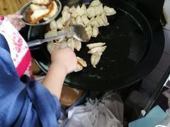 -黄阿姨锅贴大王(万航渡路店)