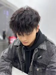 -尤司男士国潮理发馆