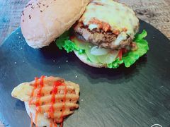 -HIGH FIVE哈福手工汉堡(桂林路店)