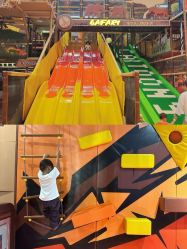 -卡通尼·Safari非洲探索乐园·生日会(金桥国际商业广场店)