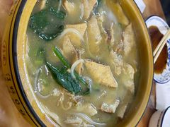 -苏莱特色牛骨滩羊手抓馆(长城东街总店)
