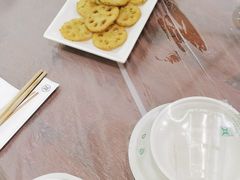 -肥肥虾庄·金牌油焖大虾(汉口城市广场店)