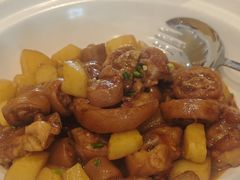 -鱼鲜饭香·招牌汽锅剁椒鱼头王