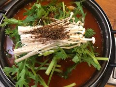 -喇喇排骨火锅·传统韩式脊骨汤(望京西园总店)