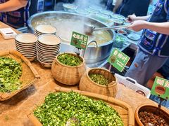 -云阿蛮云南生烫牛肉米线(奉贤路店)