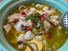 -重庆鸡公煲·青锅花椒鱼(牡丹江路店)