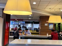 大堂-麦当劳(山大路店)