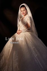 -Lady  Jane高端婚纱礼服馆