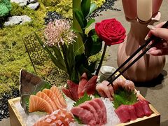 -蟹犇前•帝王蟹雪蟹(陆家嘴店)