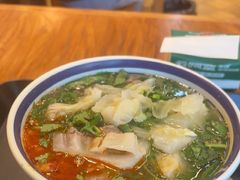 -云阿蛮云南生烫牛肉米线(奉贤路店)