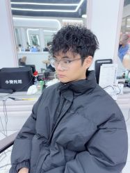 -尤司男士国潮理发馆