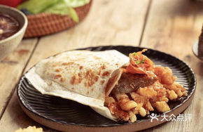 Sauce-Flavored Chicken Roll