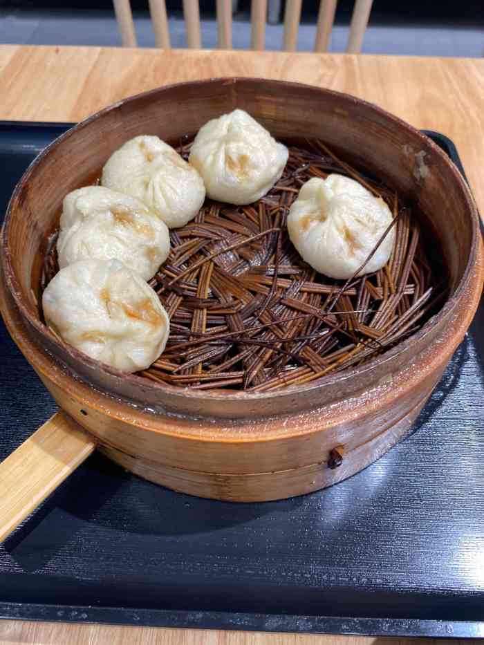 凤起小笼(枣园店)-"家附近新开的包子铺,一笼9块还是8块忘了.
