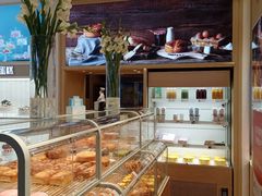 面包甜点陈列柜-好利来(新华百货店)