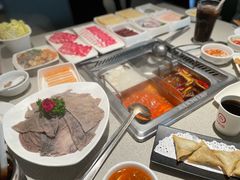 -海底捞火锅(卓为城生日主题店)