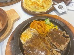 -玛黎娜铁板牛排(燕塔店)