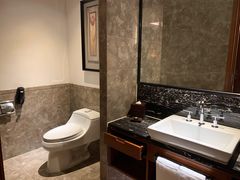 -三亚湾海居铂尔曼度假酒店