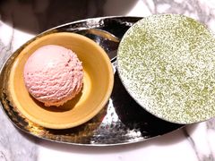 龙井提拉米苏配绿茶冰淇淋-湖滨28中餐厅·西湖宴·杭州君悦酒店