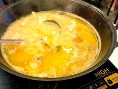 -鲜入围煮花胶鸡海鲜火锅