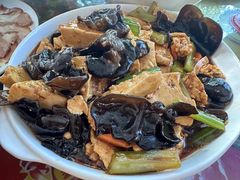 -何适山庄 ·可团建(水长城P2停车场店)