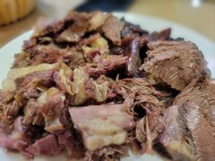 -闫家驴肉老店(华电一校店)