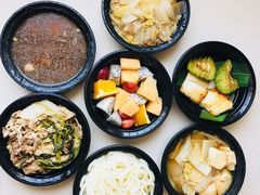 -丽丰购物中心·停车场