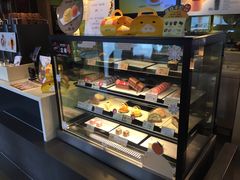 面包甜点陈列柜-麦当劳(新洲南路店)