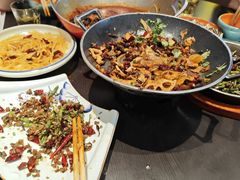 -川流不息·地道川菜·小龙虾(松东路店)