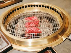 -铭牛烧肉·和牛海鲜自助(高新月牙湖店)