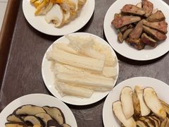 -天宜隆蘑菇宴火锅(石景山旗舰店)