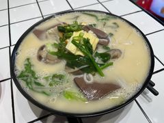 -肥汁米蘭香港米线(长宁来福士店)