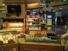 面包甜点陈列柜-爱立颂(美莲广场店)