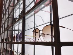 -回瑞眼镜·蔡司·依视路官方授权店(广益路万达店)
