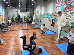-小力量少儿街舞梦工厂(和平旗舰店)