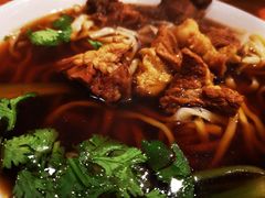 牛肉面-清真吴记门钉肉饼·喜多利