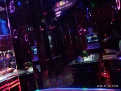 -乐天虫量贩式KTV(十字街店)