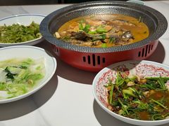溪水杂鱼锅-老馆子·建德菜·山肴鱼鲜(海威新界店)