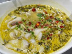 -河畔春天时尚餐厅