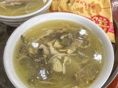 羊肉汤-郝刚刚羊杂割(柳巷店)