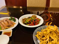 -喜乐餐厅•灯笼虾球首创者•本地小海鲜(二马路店)